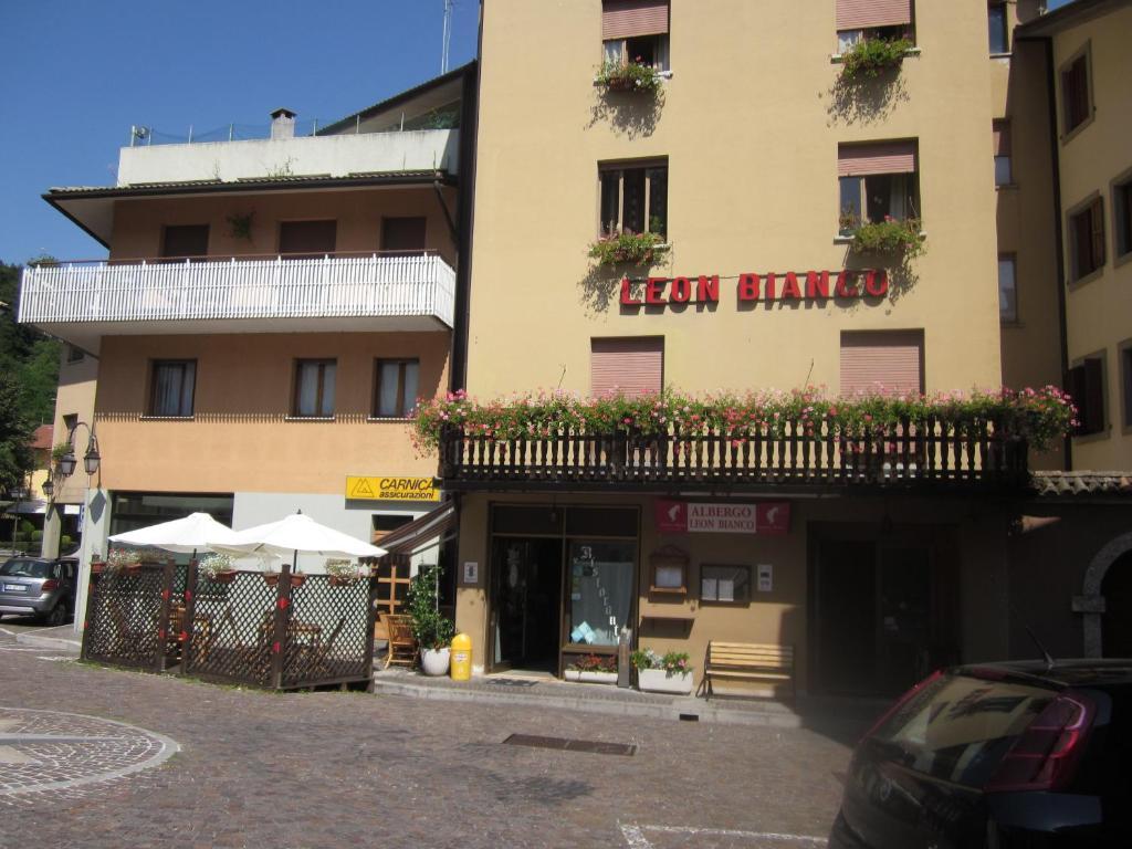 Albergo Leon Bianco Moggio Udinese Luaran gambar